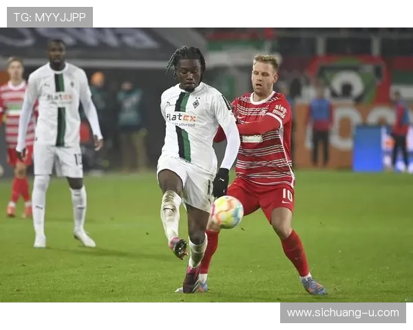 米体报道罗马中场科内脚踝状况良好明天将进行进一步检查确认